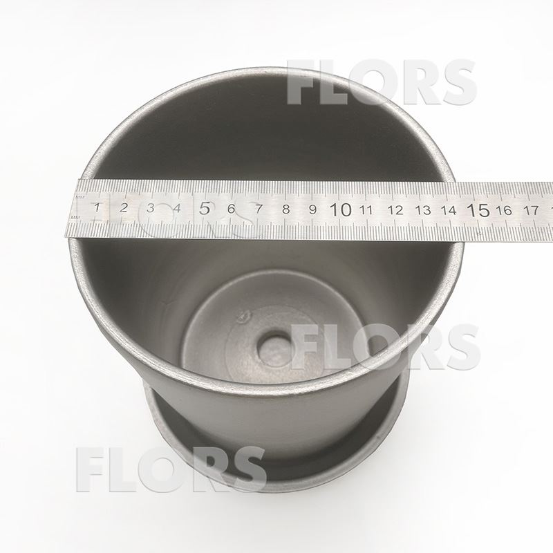 Горшок керамика Конус серебряный